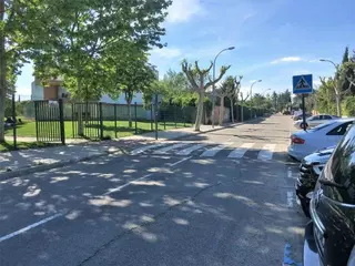 Ciudadanos Villanueva de la Cañada presenta una propuesta para mejorar la visibilidad de los pasos de peatones